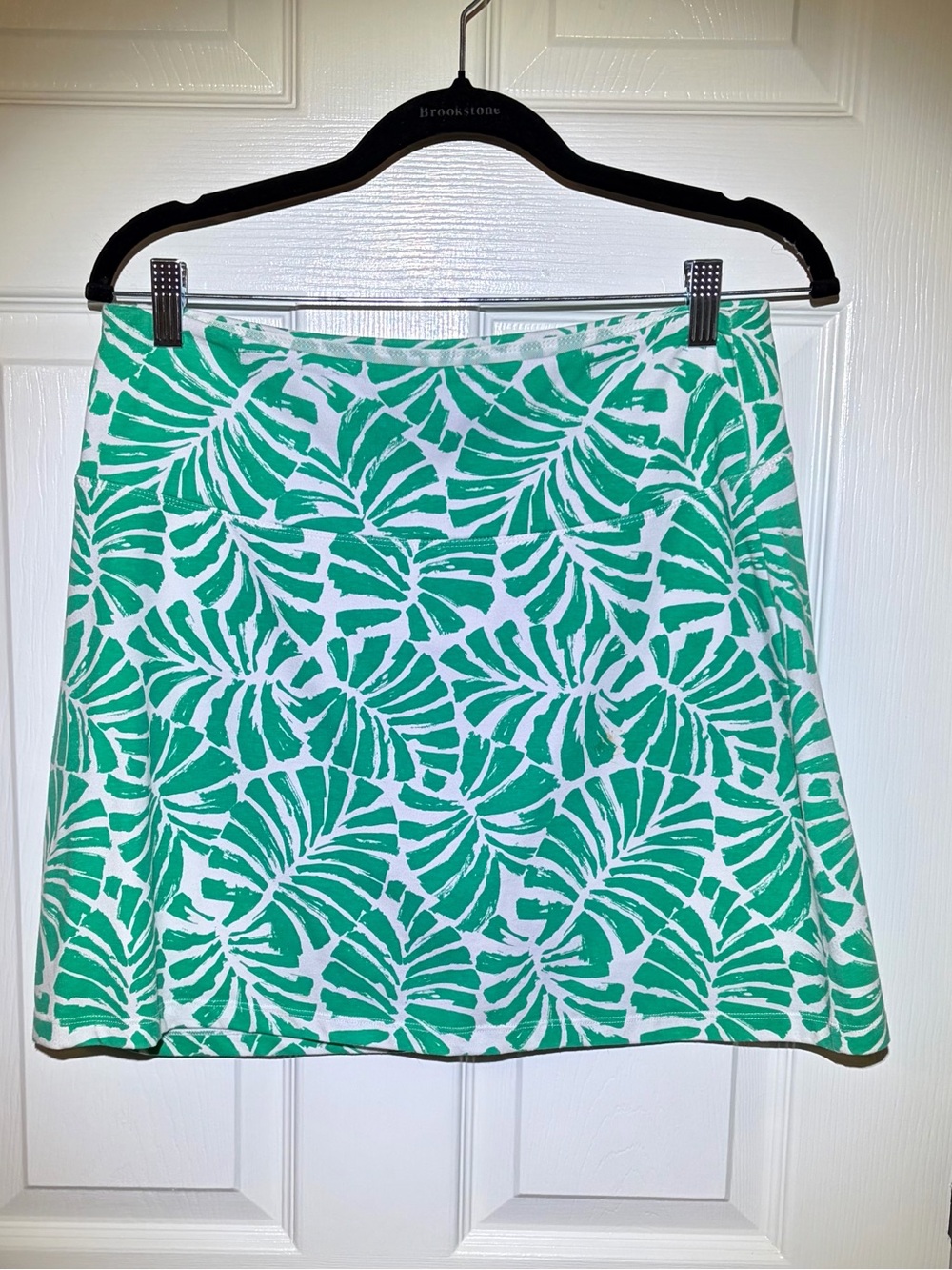 Green Tropical Palm Print Stretchy Skort. Size Large